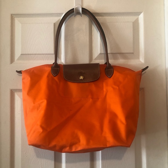 Longchamp Handbags - Longchamp orange tote